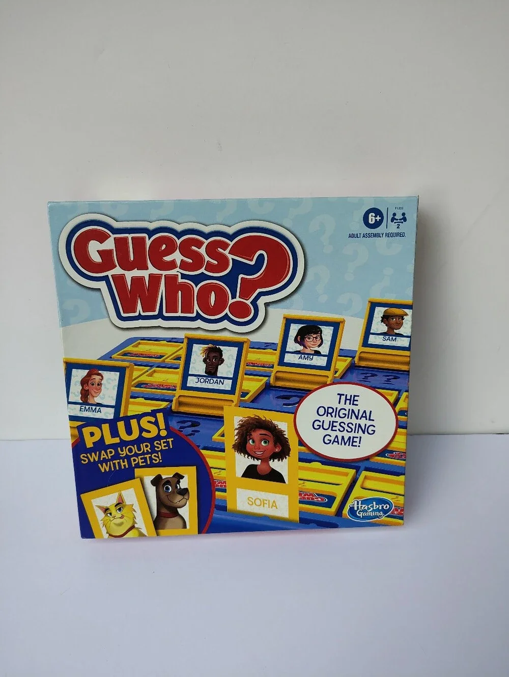 Hasbro Games Guess Who? Board Game People & Pets Cards Original Ages 6+ Complete
